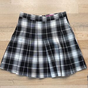 Edikted Black and White Plaid Pleated Mini Skirt, sz XS